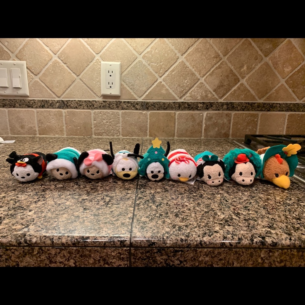 Brand New Christmas Tsum-Tsums!!